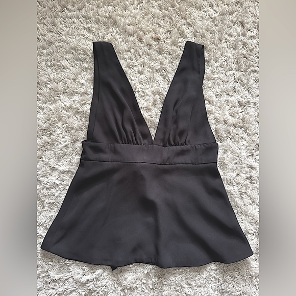 Open Back F21 blouse - Picture 1 of 3